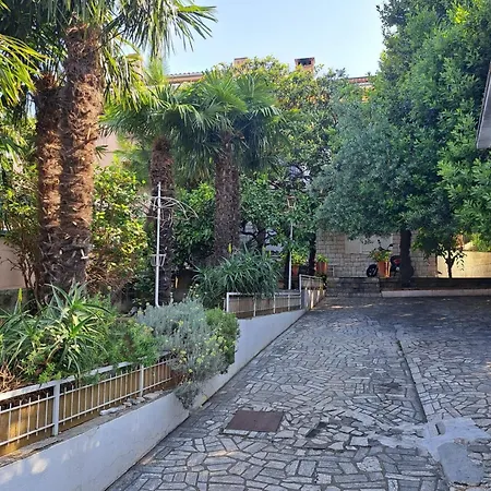With Parking Space - 20724 Apartamento Crikvenica