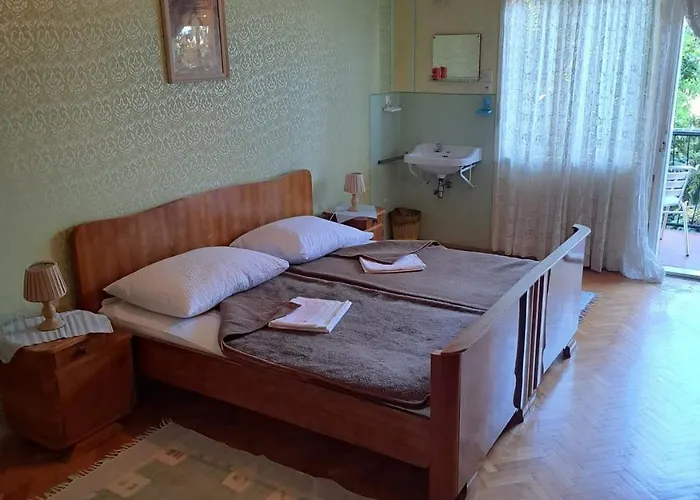 Apartamento With Parking Space - 20724 Crikvenica
